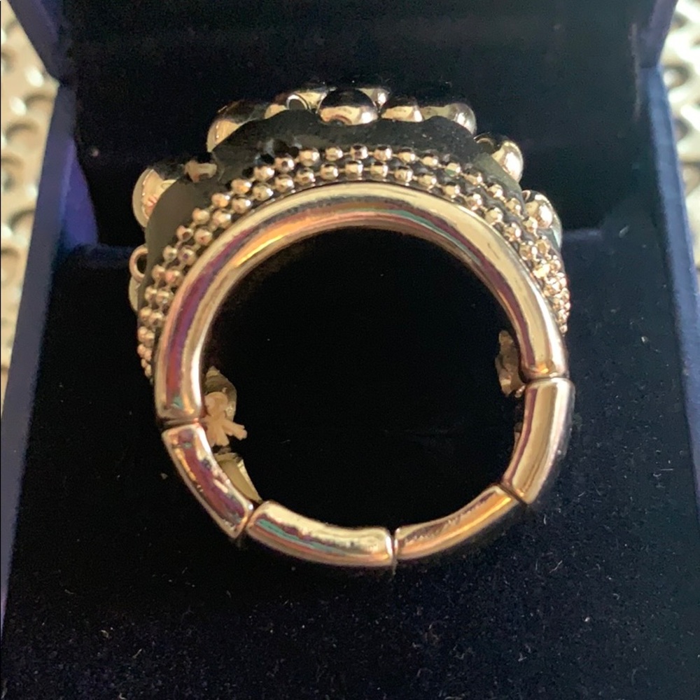 Ring - Picture 2 of 3